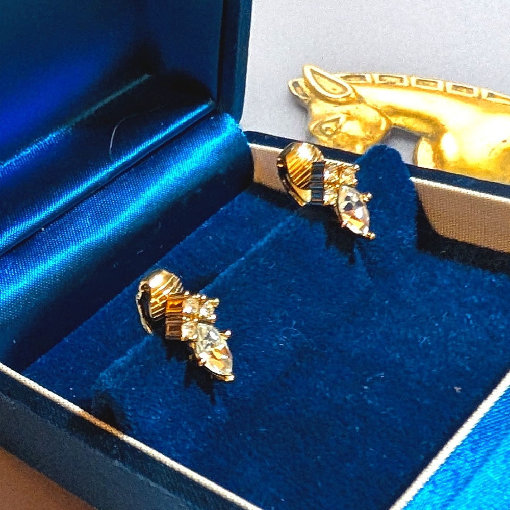DIOR Vintage Gold Plated Crystal Earrings ✨ - Picture 4 of 7
